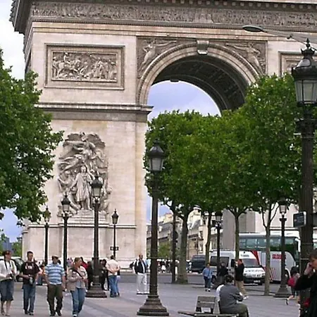 Appartamento Elégant 4-room Near Arc De Triomphe&palais Des Congrès Parigi